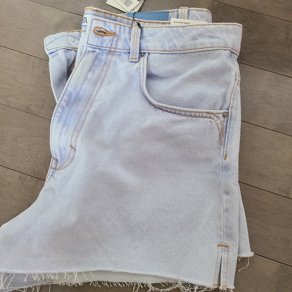 NWT Zara high-rise denim shorts - Picture 3 of 4
